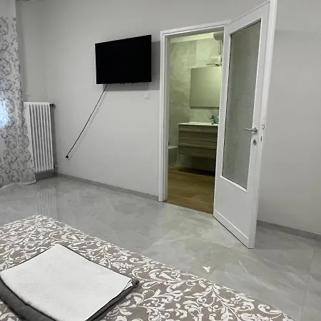 Casa Roma Rooms&apartments ゲストハウス *